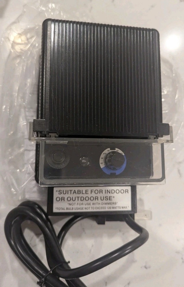 Moonrays 95431 Low Voltage Lighting Control Transformer 120W 12V Timer Photocell