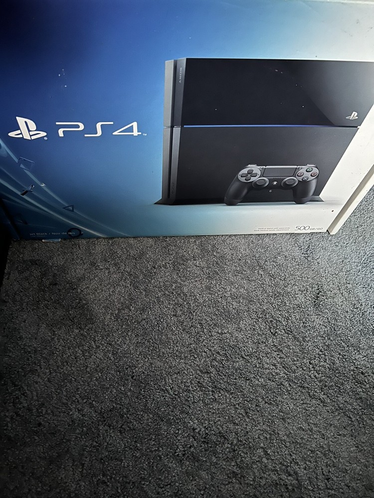 playstation 4 console 500gb used With One Controller