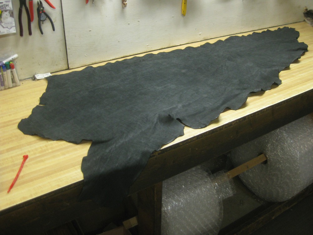 Black Top Grain Buffalo Leather # 0009193 Has Patterns ROW 70