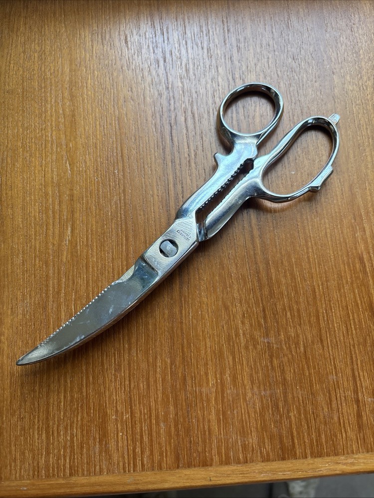 Vtg Poultry Scissors ~ Kitchen Shears ~ Curved Blade Made In Italy ROWOCO