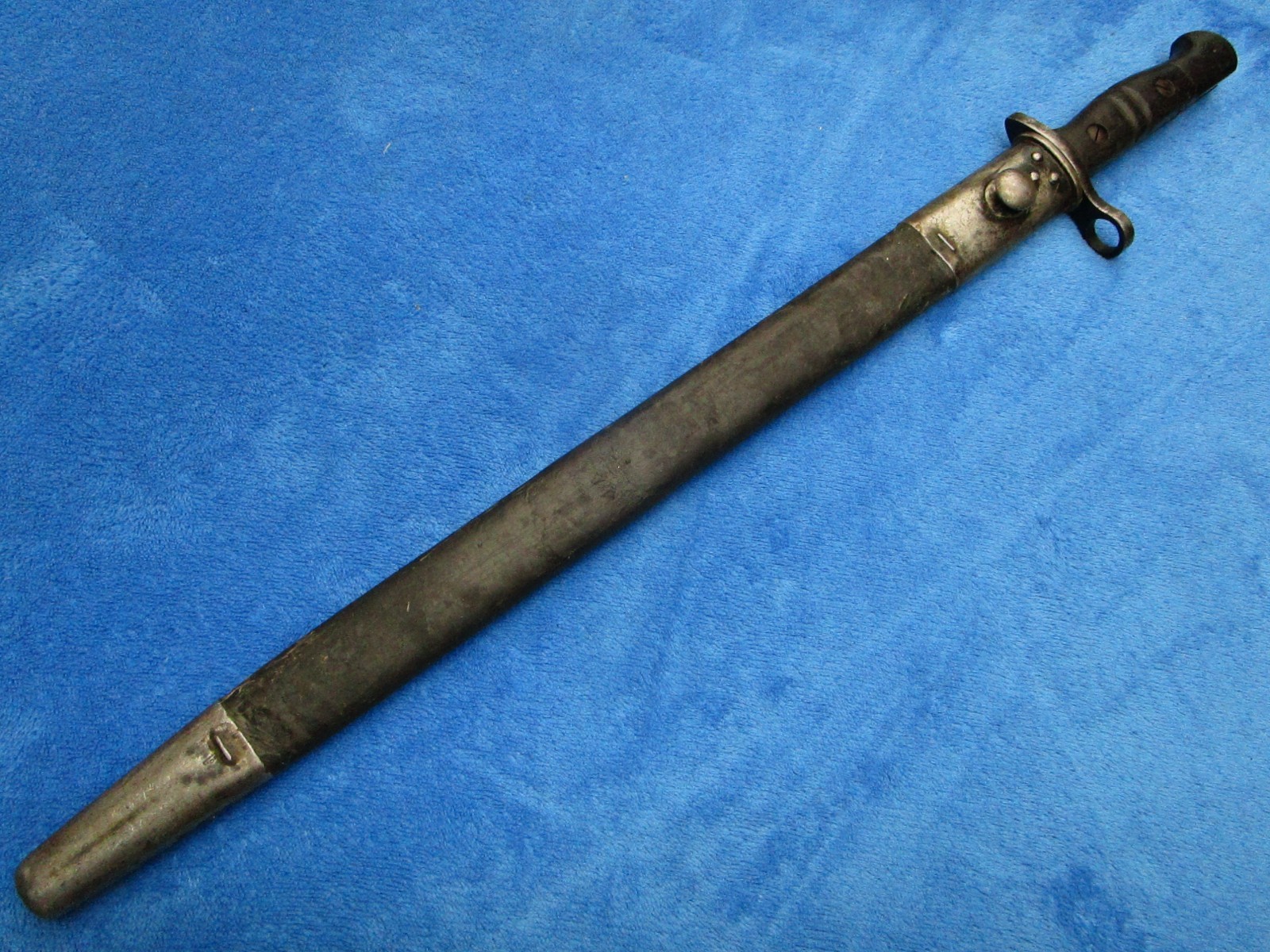 ORIGINAL WW1 ENGLISH M1913/17 ENFIELD BAYONET AND SCABBARD MADE BY WINCHESTER
