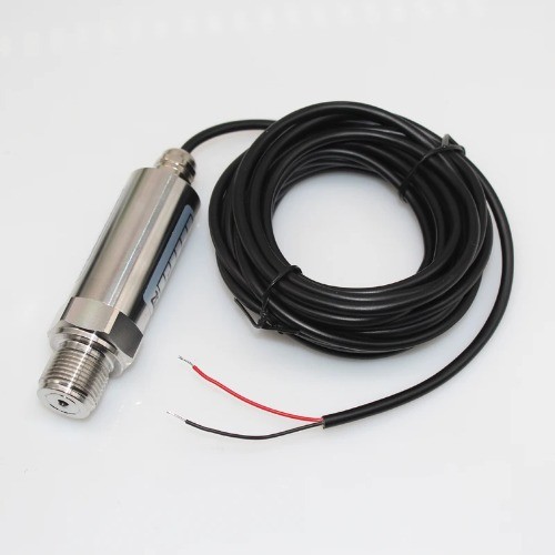 Liquid Water Level Sensor 4-20mA DC Depth Sensor Water Level Transmitter 12-24V