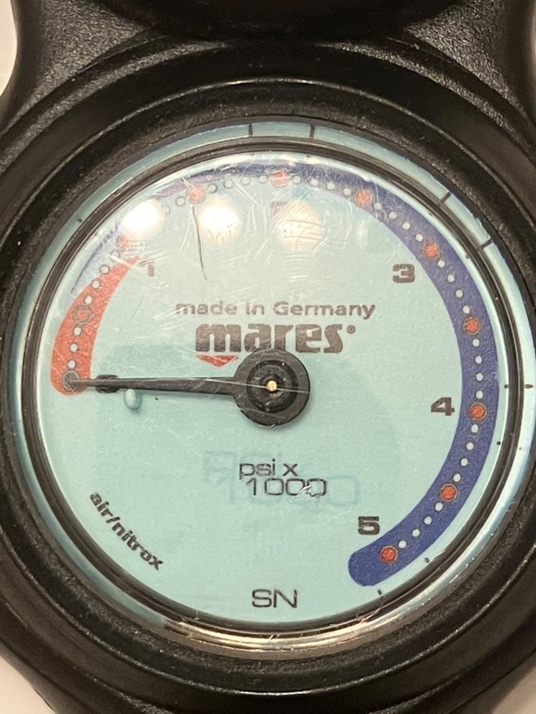 MARES Mission 3D Compact Console Scuba Diving