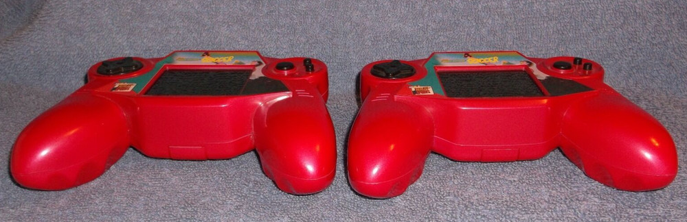 1999 MGA MEGA MOTION SOCCER ELECTRONIC GAMES RED - CONNECTABLE W/ CABLE - NICE