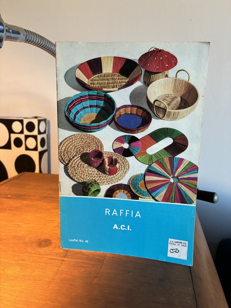 Vintage Raffia Makers Booklet Guide