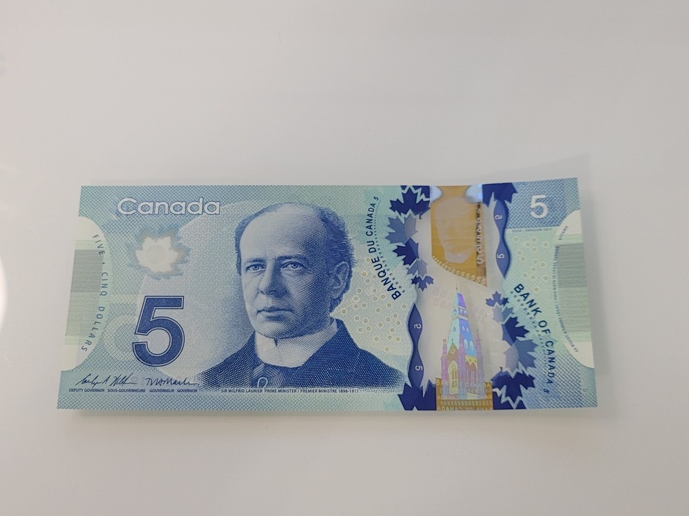 Canada 5 Dollars UNC Polymer Wilkins Macklem INF