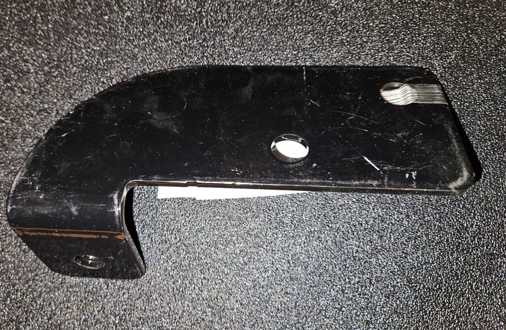 International Upper Step Front Assembly Support - 3759448C1 - NEW - OEM