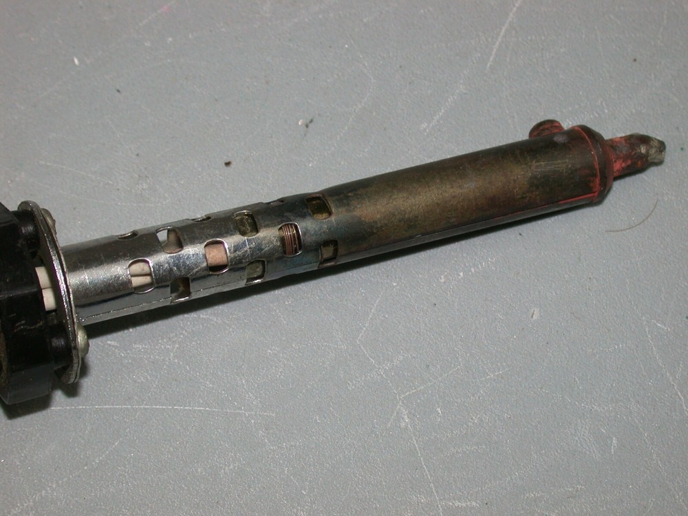 2 soldering irons – 65V