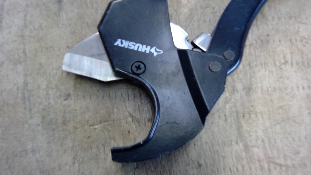 Husky 1 1/4” Ratcheting PVC Cutter Pex Replaceable Blade Quick Change 16PL0101-1