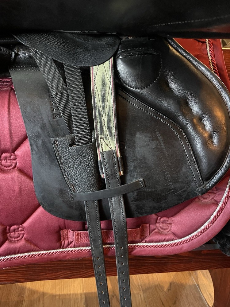 Zaldi Horseball Saddle 17”