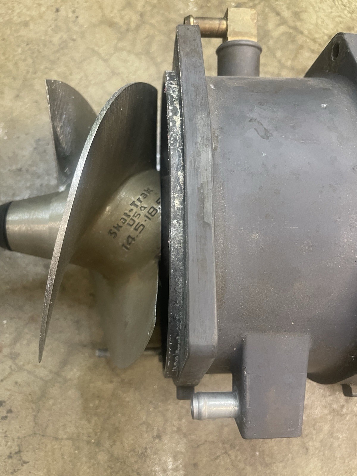 96-07 YAMAHA SUPER JET 144MM JET PUMP IMPELLER HOUSING & DRIVE SHAFT