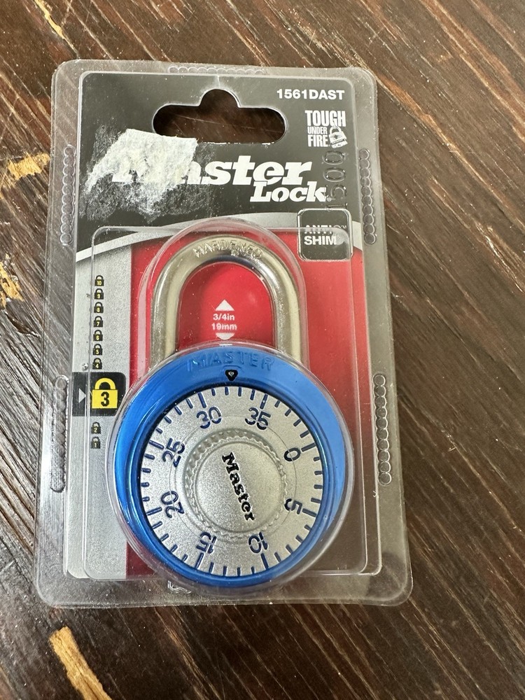 Master Lock 1561DAST Blue 1 7/8” Shackle Combination Lock New