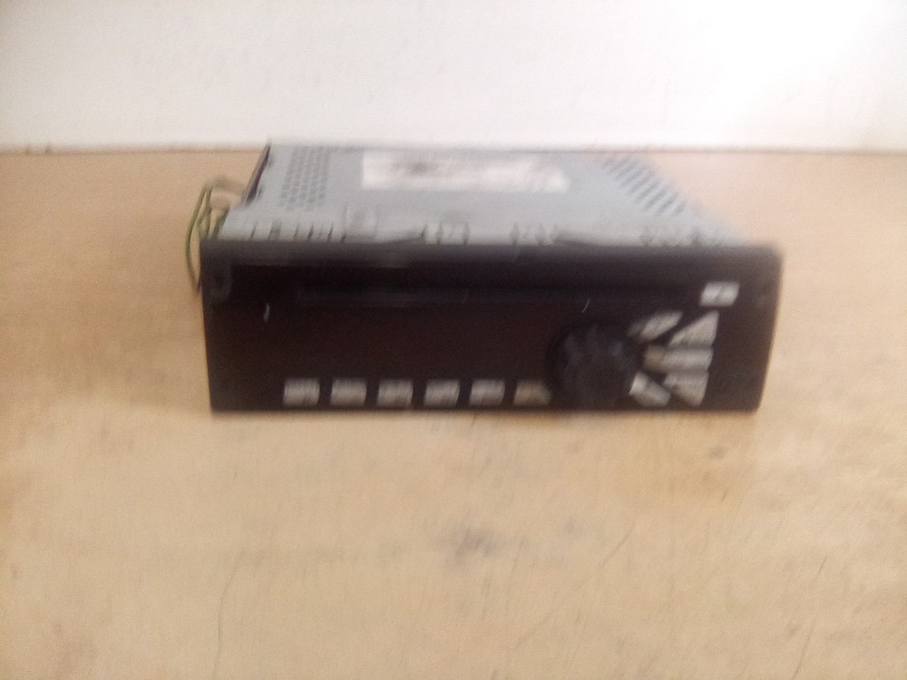 International Prostar/Delphi DEA500 Radio "READ DESCRIPTION"