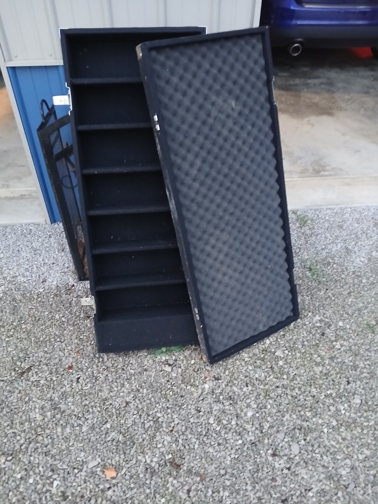 Large Black Hard Case with Foam Interior for Effects and cables, Pedals