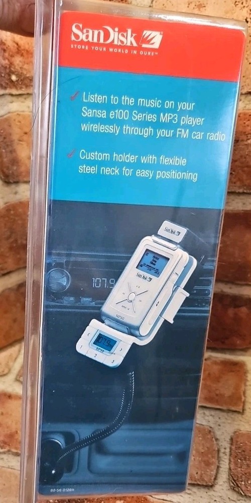 SanDisk Sansa e100 Series mMP3 Player Car Transmitter New Sealed