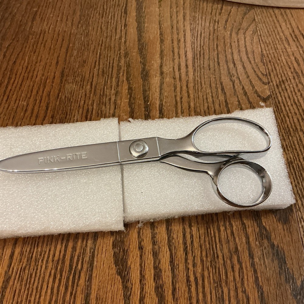 Wiss Pink-Rite,Model E Pinking Shears,gently used stored condition