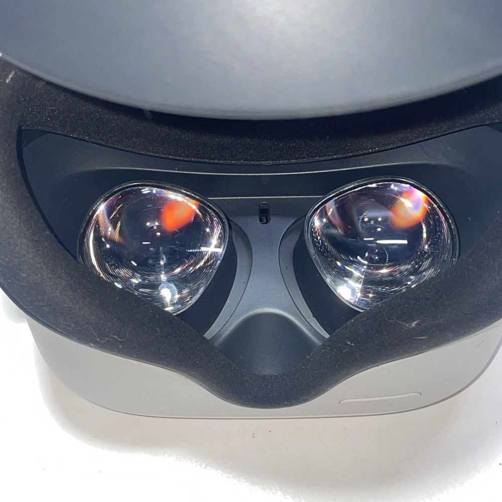 Oculus Quest 2 128GB Standalone VR Headset W/ Controllers Tested Works