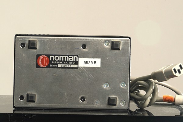 Norman 200C Portable Battery Assembly flash kits-MINT-