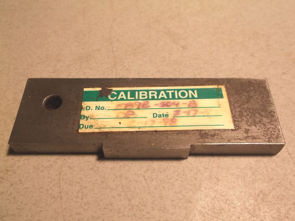USED CALIBRATION GAGE E892-504-B FREE SHIPPING