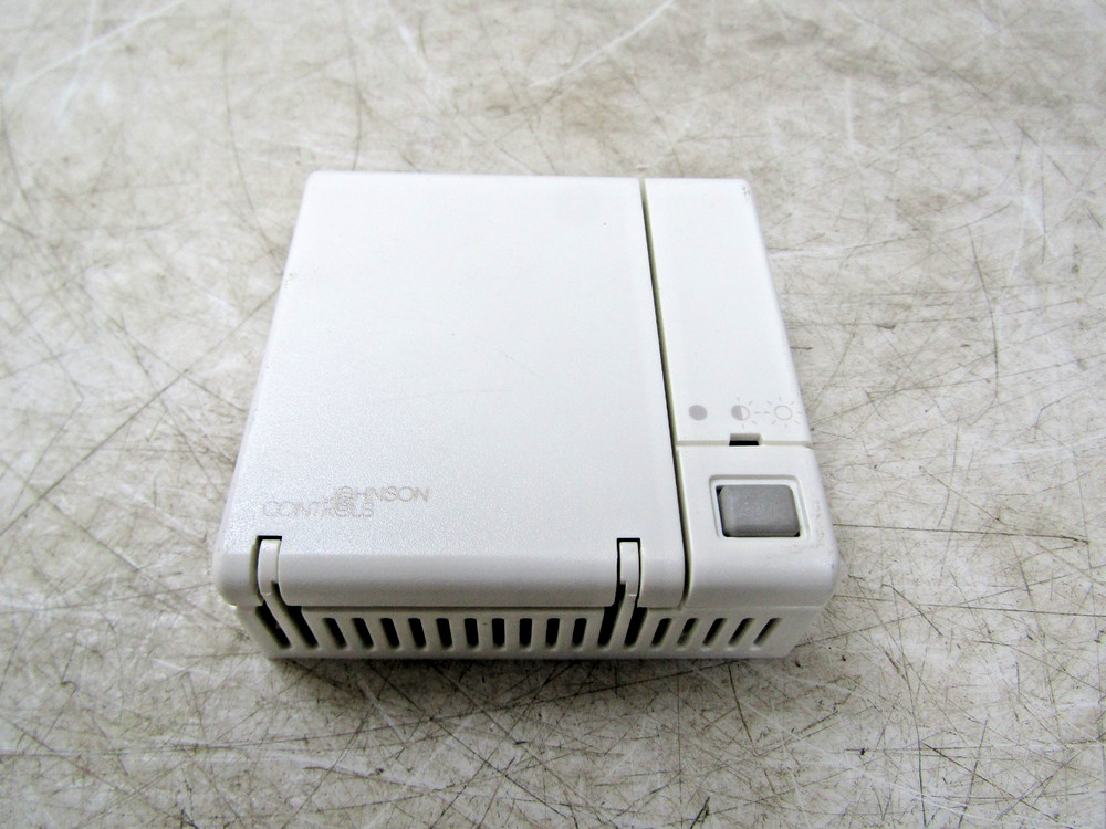 💥JOHNSON CONTROLS WALL MOUNT TEMPERATURE CONTROLLER TE-67NP-2B00
