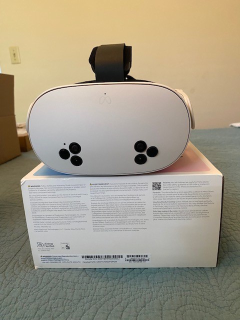 Meta Quest 3S VR Headset with Controllers & Charger – with extras