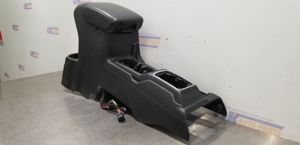 21 JEEP GLADIATOR JT WILLYS CENTER FLOOR CONSOLE ASSEMBLY BLACK MANUAL SHIFT