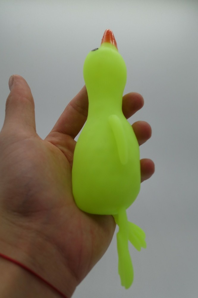 DECOMPESSION DUCK TOY STRESS RELIEF GREEN