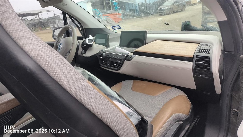 LEFT REAR DOOR WINDOW REGULATOR OEM 2018 BMW I3