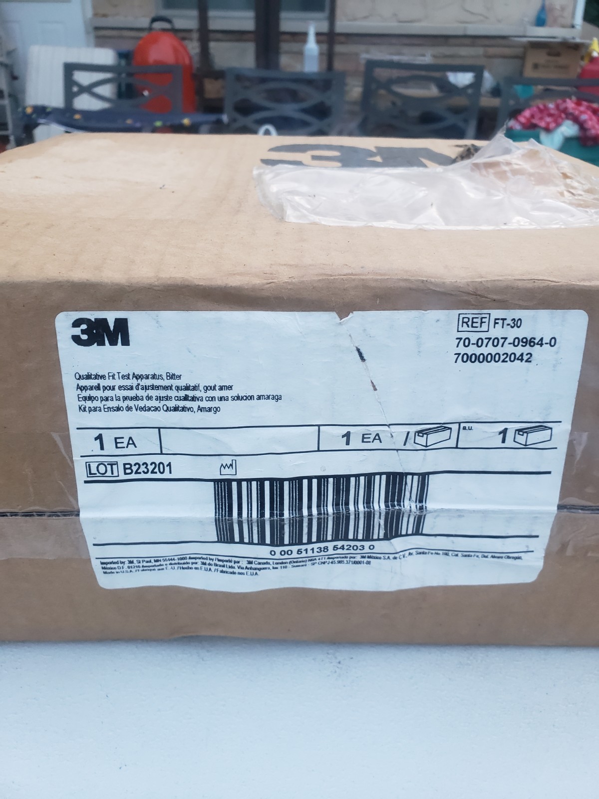 3M HealthCare FT-30 Qualitative Respirator Fit Test Kit Bitter Solution 3M 54203