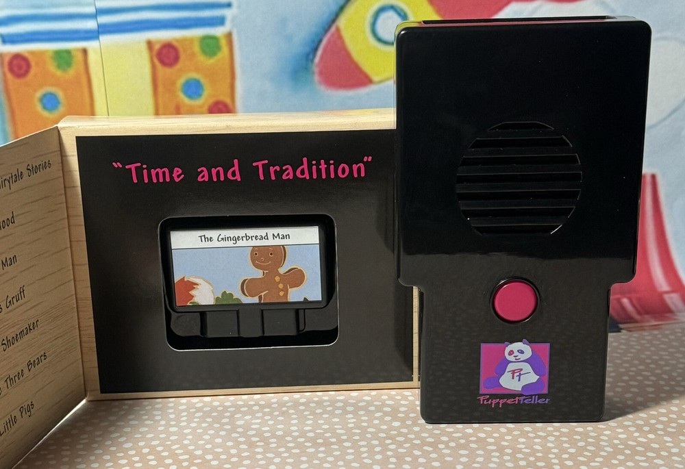 Puppet Teller Story 4 Cartridges+Reader Works!Excellent Condition
