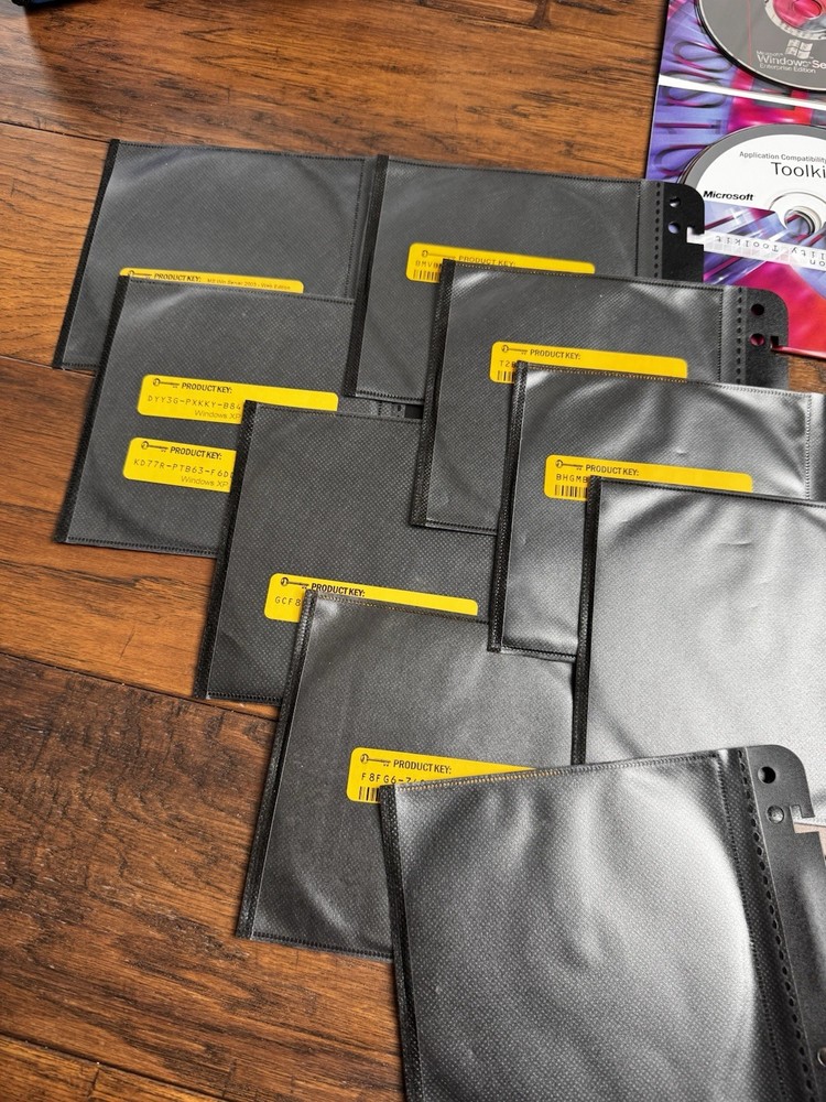 Microsoft Action Pack Subscription Partner Program: 17 CD's Lot & 91 Keys