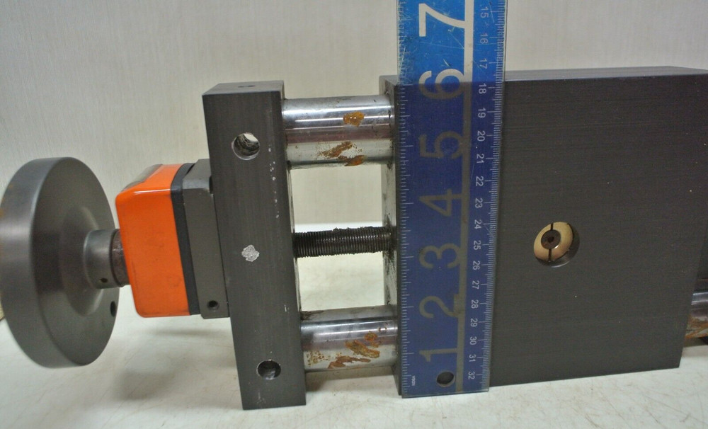 Siko Vertical Linear Slide 11 1/2"x6" w/DA09S-7554 Sensor/Switch Machine Control