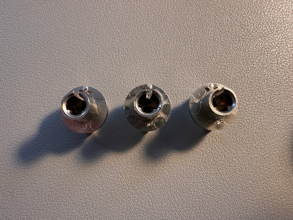 VTG TECHNICS STEREO RECEIVER - 4 KNOB KNOBS LOT