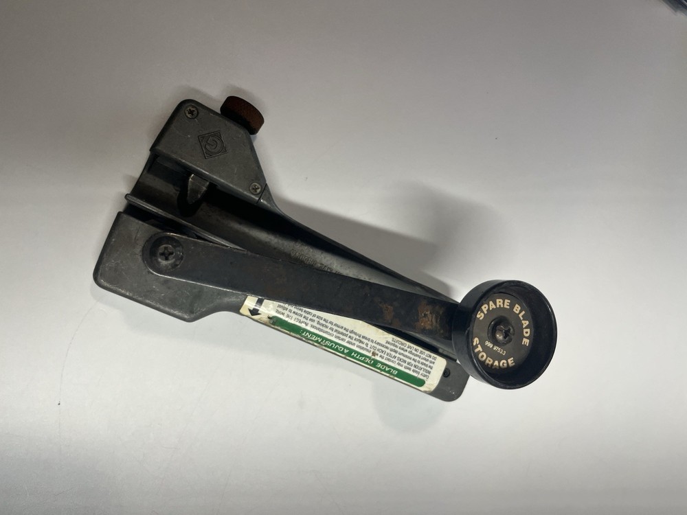 GREENLEE Flex Splitter Flexible Conduit Cutter Tool 1941