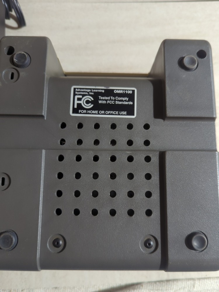 Advantage Learning System OMR1100 Optical Mark Reader With adapter and cable