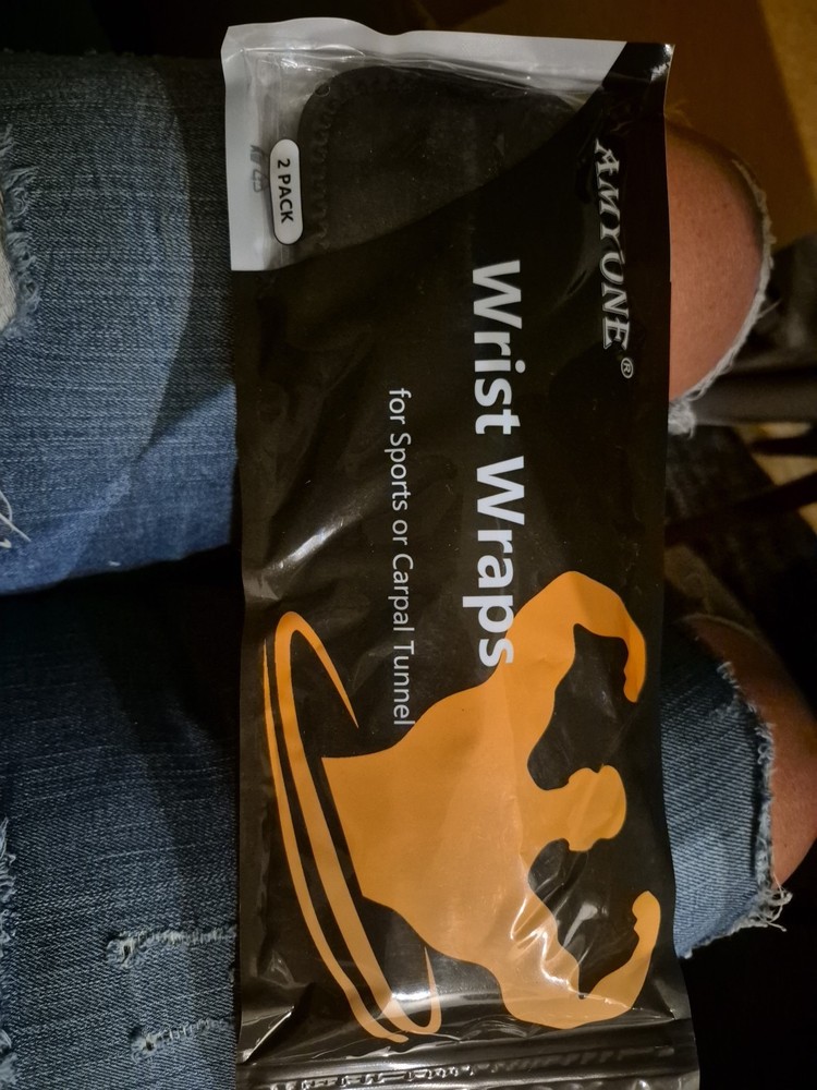 Amyone Wrist Wraps