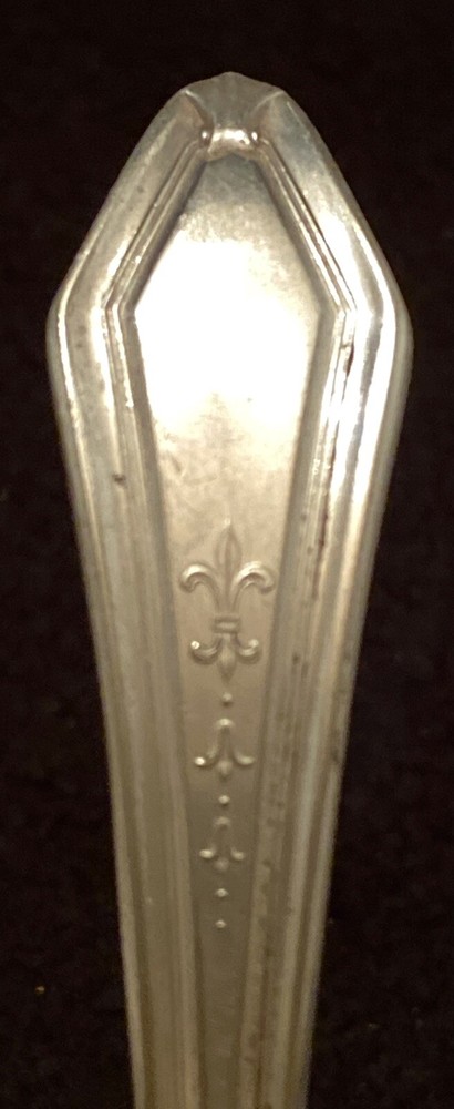 Antique CONTINENTAL 1886 SILVERPLATE GRAVY LADLE-"Fleur De Lis" Pattern-5.75"
