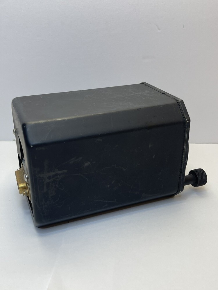 Narco Avionics Inc Navigation Indicator ID-824 TSO CAT (DO-160)