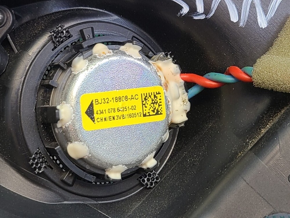 Range Rover Evoque Tweeter Speakers x2 Front BJ32-04304