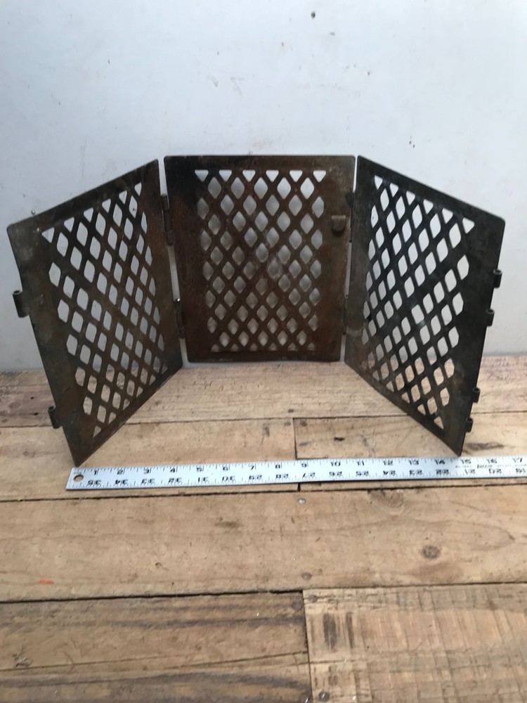 vintage rusty shelf mantel table 3-panel privacy screen folding candle screen