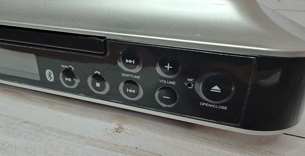 iLive Bluetooth Under Cabinet Radio/CD Player iKBC384S w/Remote TESTED