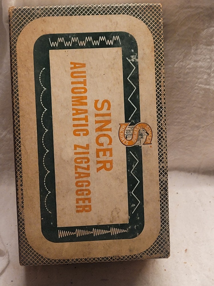 Vintage Singer Automatic Zigzagger With Original Box And Phamplet