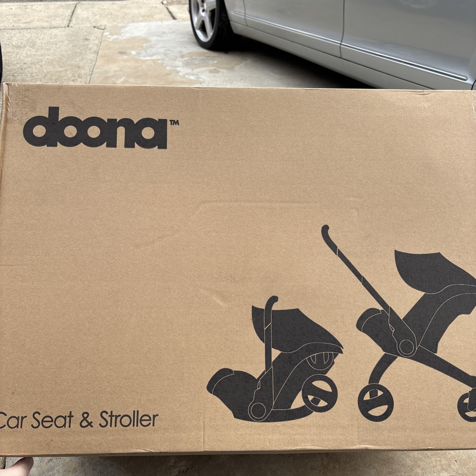Doona Infant Car Seat + LATCH BASE + Stroller | Grey Hound