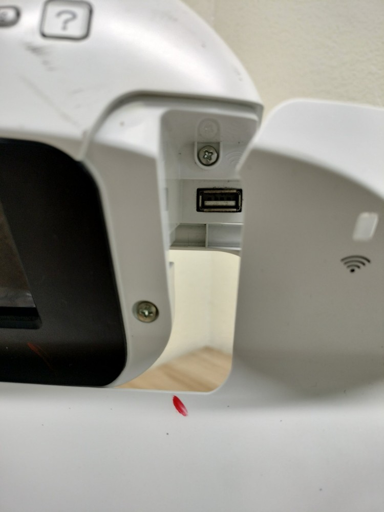 Epson BrightLink Pro 1430Wi Projector 3LCD Model : H665A