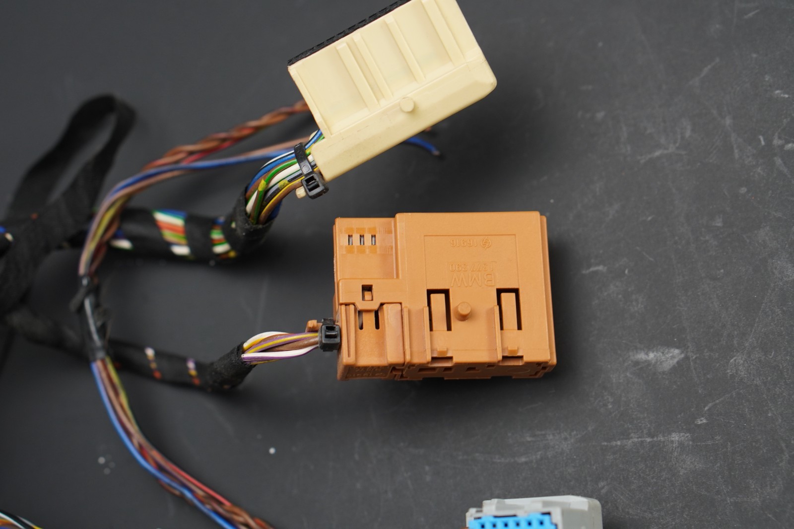 90-95 BMW E34 5 Series 525i Instrument Cluster Wire Harness Pigtail Connector