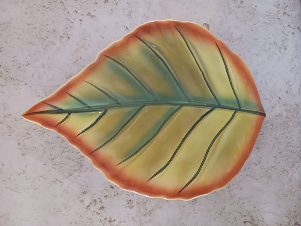Ceramic Hanging Leaf Trio