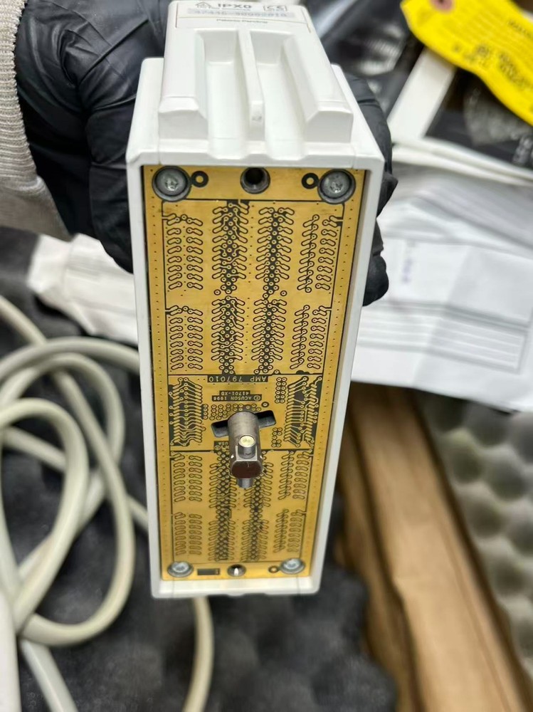 ACUSON 4V2 VECTOR ARRAY ULTRASOUND TRANSDUCER PROBE with box