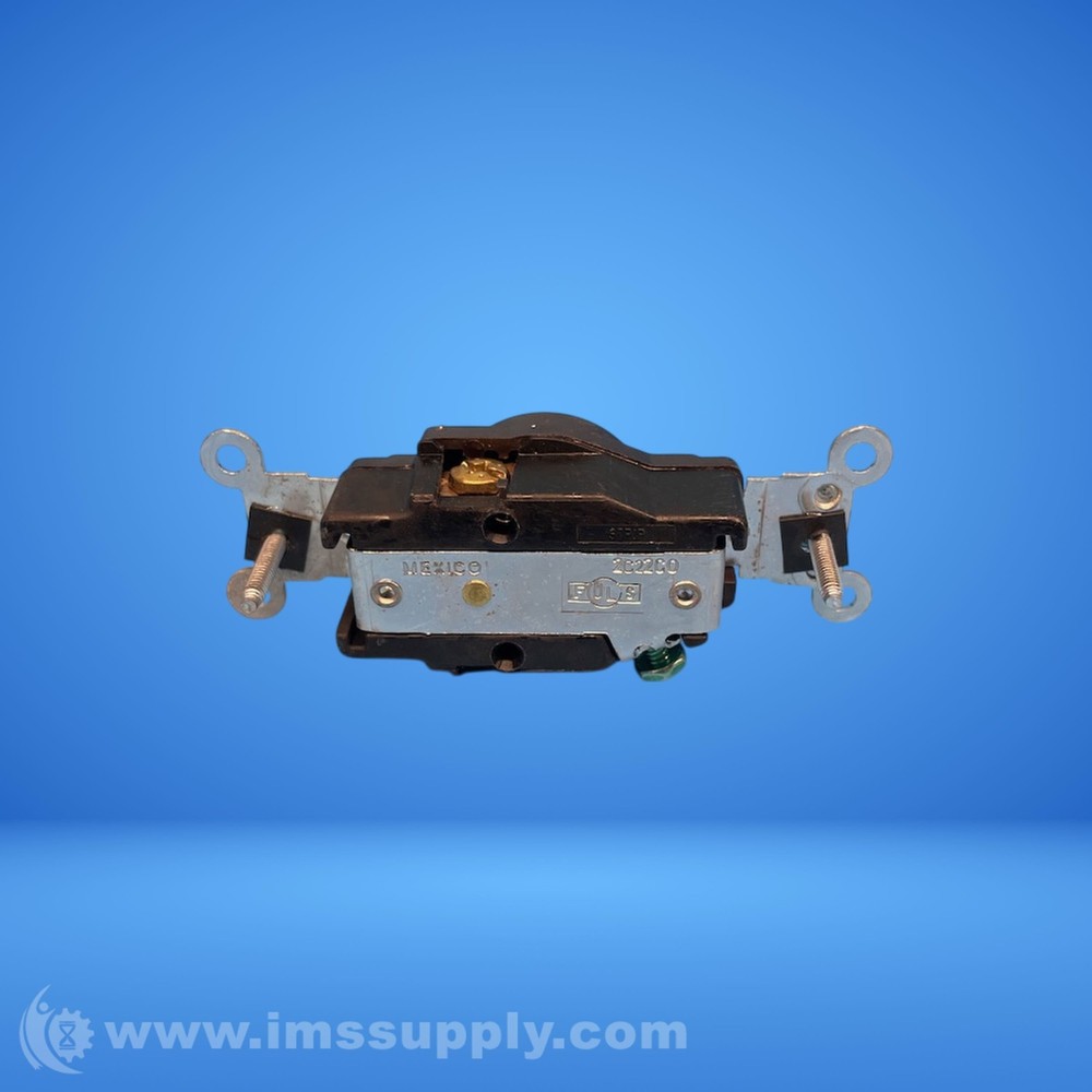 Leviton 2C22C0 Duplex Receptacle FNIP