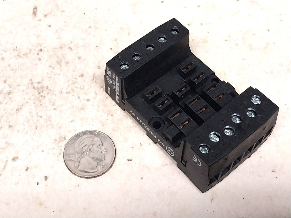 Nice Allen Bradley Surface or Rail Mount Relay Socket / Old Vintage Control