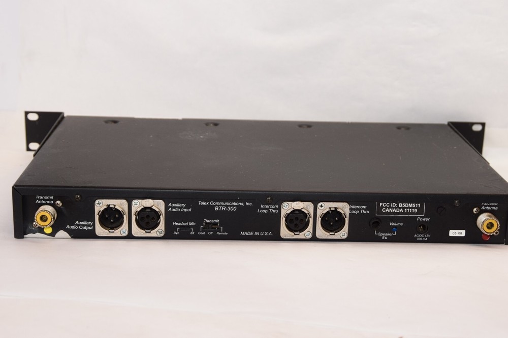 TELEX RADIOCOM BTR-300 Wireless Intercom Base Station *Missing Button*